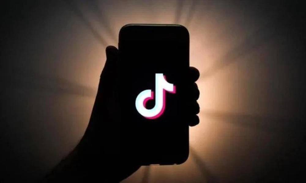ΗΠΑ: Η Γερουσία απαγόρευσε τον TikTok στους δημοσίους υπαλλήλους